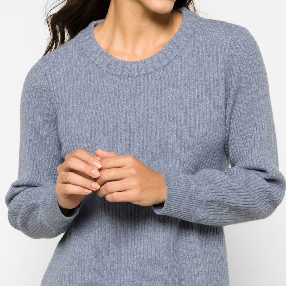 Women's Ribbed Sweater - Picture 3 of 5